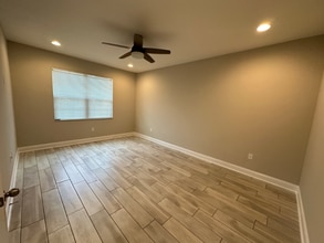 5350 Costa Del Sol Dr in St. Cloud, FL - Foto de edificio - Building Photo