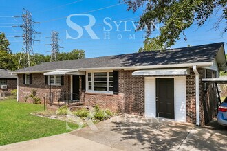 218 Lily St in Greenville, SC - Building Photo - Building Photo