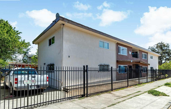 8330 Birch St in Oakland, CA - Building Photo - Building Photo