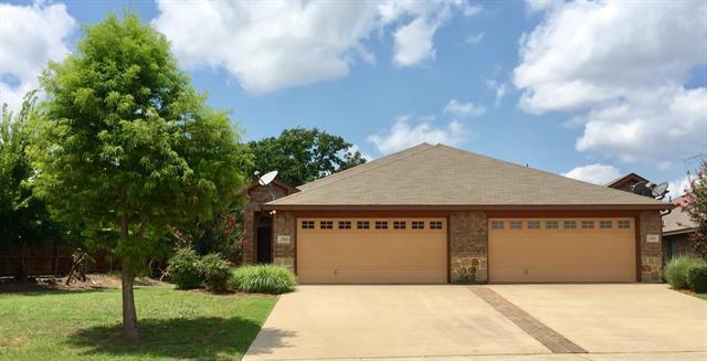 2303 Wood River Pkwy in Mansfield, TX - Building Photo