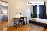 452 Hanover St photo'