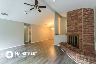 2431 Muddy Peak Dr in San Antonio, TX - Building Photo - Building Photo