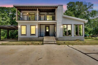 815 N Seven Points Blvd in Kemp, TX - Building Photo - Building Photo