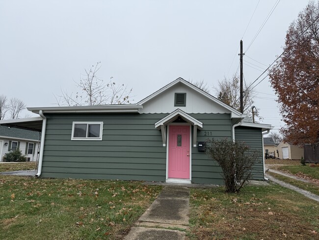 property at 211 E Park St