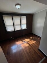 10934 S Vernon Ave in Chicago, IL - Building Photo - Building Photo