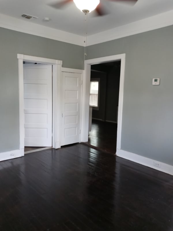 224 Holland Ave in San Antonio, TX - Foto de edificio - Building Photo