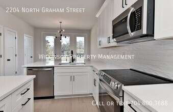 2204 N Graham St in Charlotte, NC - Building Photo - Building Photo