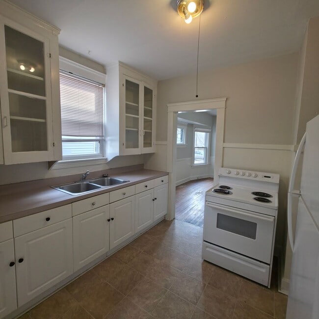 fs1363 Cranford Ave in Lakewood, OH - Building Photo - Building Photo