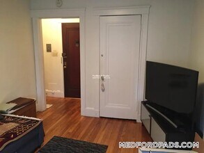 53 Fellsway W in Medford, MA - Foto de edificio - Building Photo