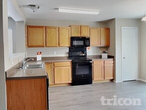 7307 Circle Farm in San Antonio, TX - Foto de edificio - Building Photo