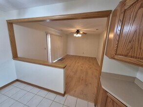 33830 Mills Rd in Avon, OH - Building Photo - Building Photo