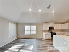 2557 Hadley St in Weatherford, TX - Building Photo - Building Photo