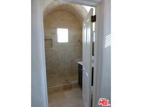 1355 Laurel Ave in West Hollywood, CA - Building Photo - Building Photo