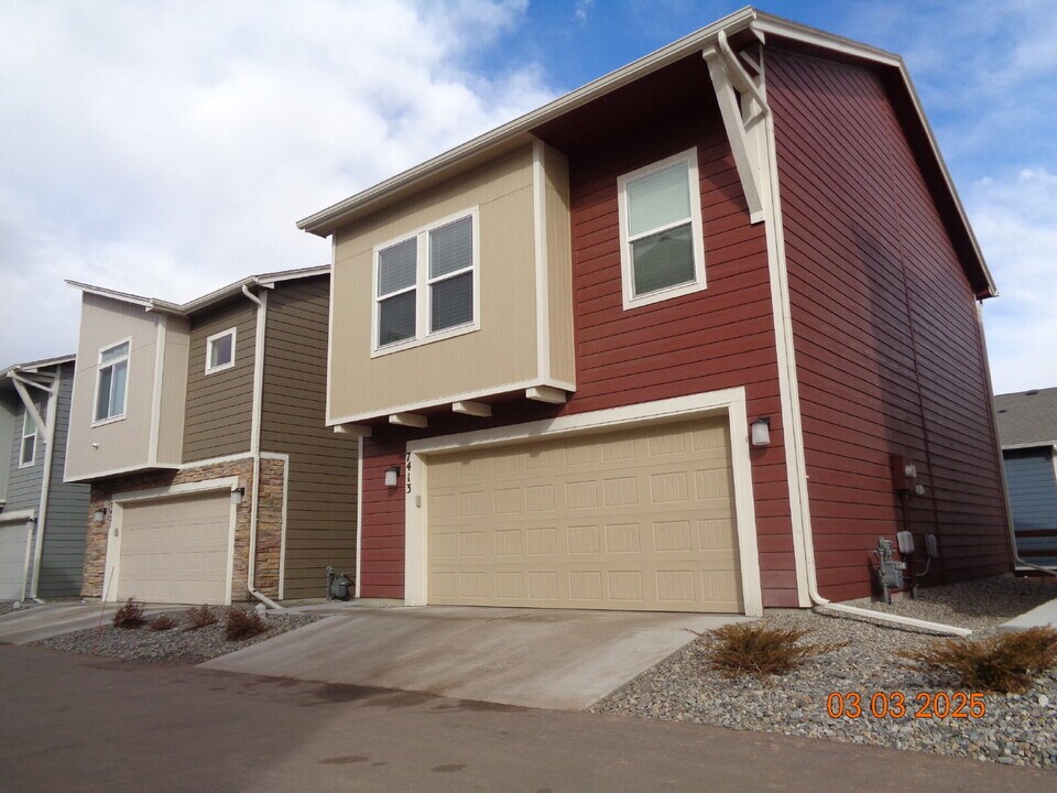 7413 Marbled Wood Pt in Colorado Springs, CO - Building Photo