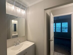 2958 Iron Gate Ln in Charlotte, NC - Building Photo - Building Photo