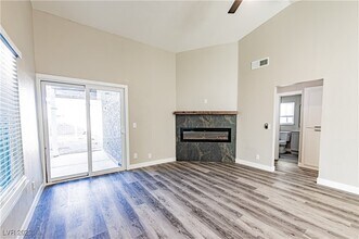 517 Crony Ave in Henderson, NV - Building Photo - Building Photo