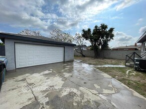 3924 W 104th St in Inglewood, CA - Building Photo - Building Photo