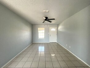 3030 Ashley Pl in Pharr, TX - Foto de edificio - Building Photo