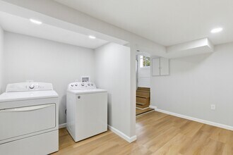 3133 Willoughby Rd in Parkville, MD - Building Photo - Building Photo