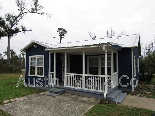 4750 Pelt St in Marianna, FL - Foto de edificio - Building Photo