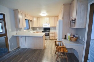 1613 8th Ave SE in Rochester, MN - Building Photo - Building Photo
