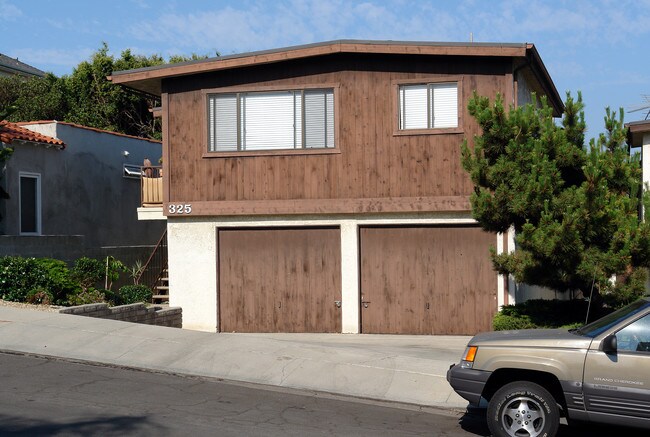 325 Penn St in El Segundo, CA - Building Photo - Building Photo