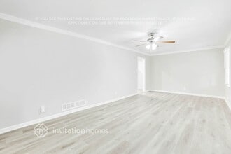 2550 Greenwood Cir in East Point, GA - Building Photo - Building Photo