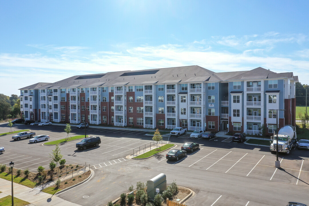 Alta Croft in Charlotte, NC - Foto de edificio