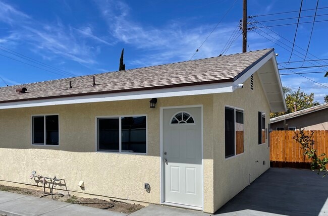 1363 Hudspeth St, Unit #2