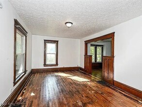 1362 Getz St in Akron, OH - Building Photo - Building Photo