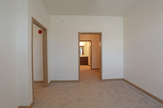 Littleton Crossing in Littleton, CO - Building Photo - Interior Photo