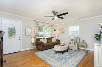 1322 Tarrington Ave in Charlotte, NC - Building Photo - Building Photo