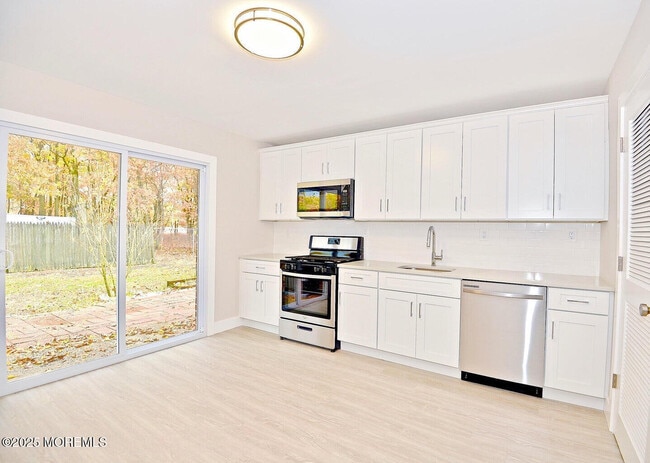 property at 168 Esmeralda Ct