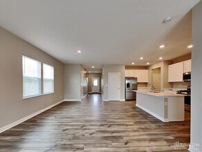 10003 Sundley Dr in Indianapolis, IN - Building Photo - Building Photo