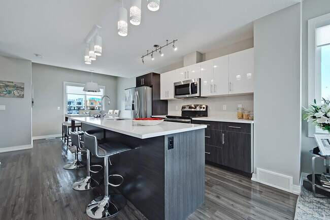 Terra Townhomes in Airdrie, AB - Building Photo - Building Photo