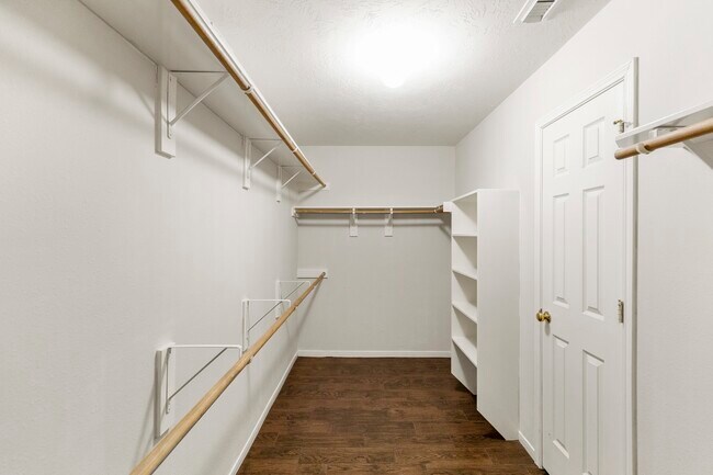 3403 Cypress Village Dr in Pearland, TX - Building Photo - Building Photo