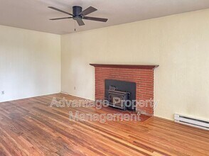 2315 NW Circle Blvd in Corvallis, OR - Building Photo - Building Photo