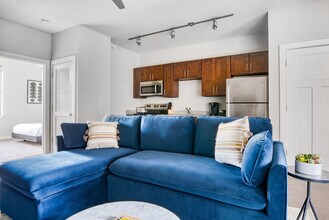 1016 18th Ave S in Nashville, TN - Building Photo - Building Photo