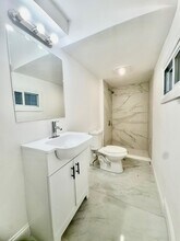 340 Market St, Unit 1 in Boston, MA - Foto de edificio - Building Photo