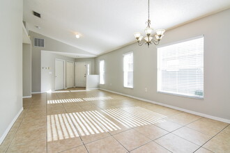 10920 Brucehaven Dr in Riverview, FL - Building Photo - Building Photo