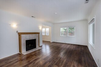 393 Harrison Ave in Campbell, CA - Building Photo - Building Photo