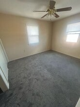 309-311-311 Robinhood Ln in Bloomington, IL - Building Photo - Building Photo