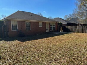 106 Frankfort Dr in Dothan, AL - Building Photo - Building Photo