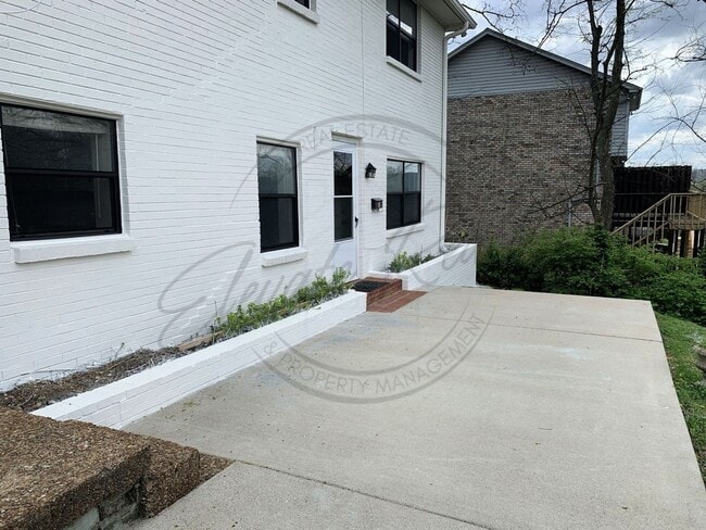 606 Ellen Dr in Goodlettsville, TN - Building Photo - Building Photo