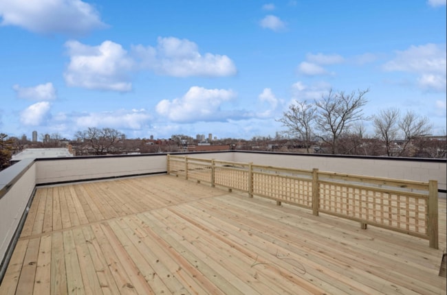 3409 N Bosworth Ave, Unit 1E