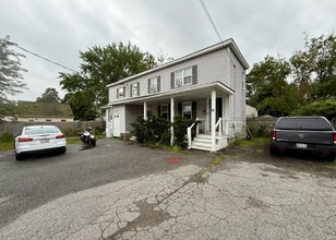 52-52 Myrtle St in Westbrook, ME - Foto de edificio - Building Photo