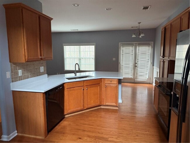 358 Creek Manor Way in Suwanee, GA - Building Photo - Building Photo