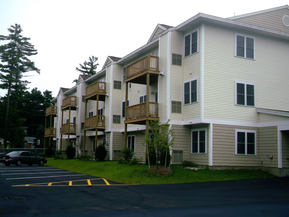 Dunn&#39;s Bridge Apartments in Dover, NH - Building Photo