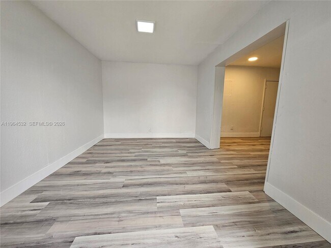 1727 Fletcher St in Hollywood, FL - Building Photo - Building Photo