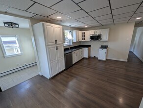 228 School St in Mount Carmel, PA - Building Photo - Building Photo